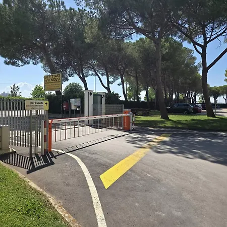 Ξενοδοχείο με διαμερίσματα Di Raul Porto Recanati