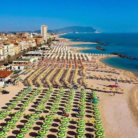 Lejlighedshotel Di Raul 4*